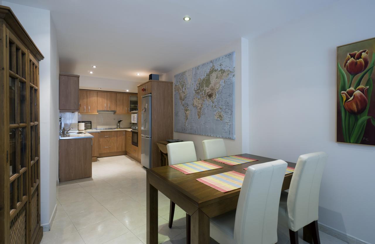 Apartmán Plaza De Las Flores Màlaga Exteriér fotografie